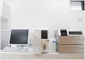 血液検査装置（血球計測、生化学、CRP測定）